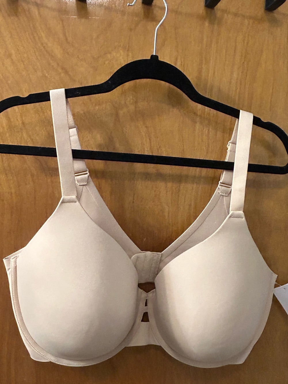Auden Smooth Molded Underwire Bra in Nude